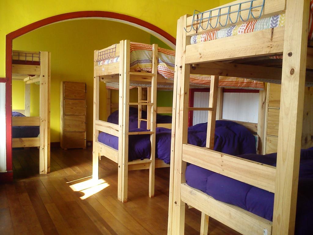 Street Garden Hostel فينيا ديل مار الغرفة الصورة