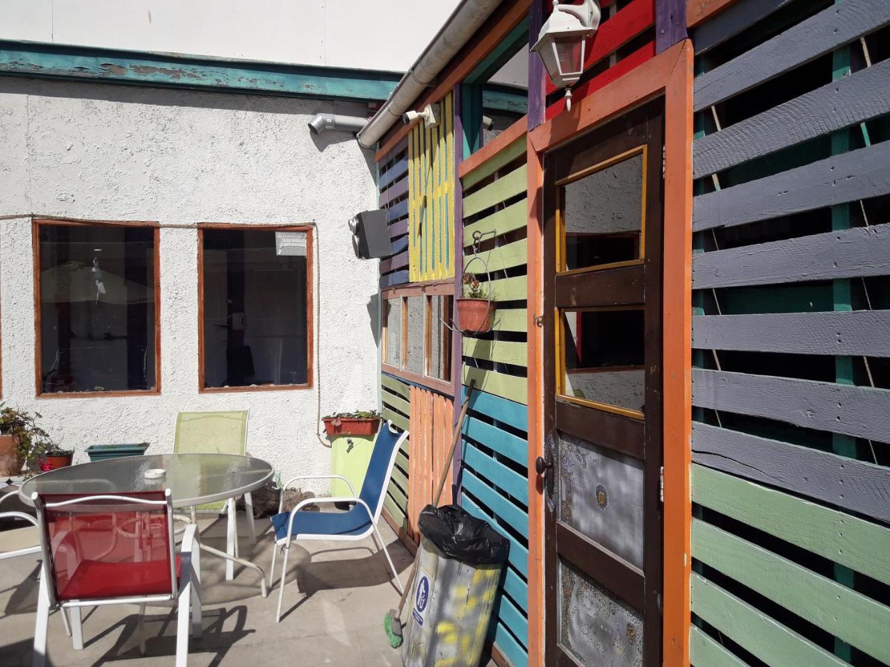Street Garden Hostel فينيا ديل مار المظهر الخارجي الصورة