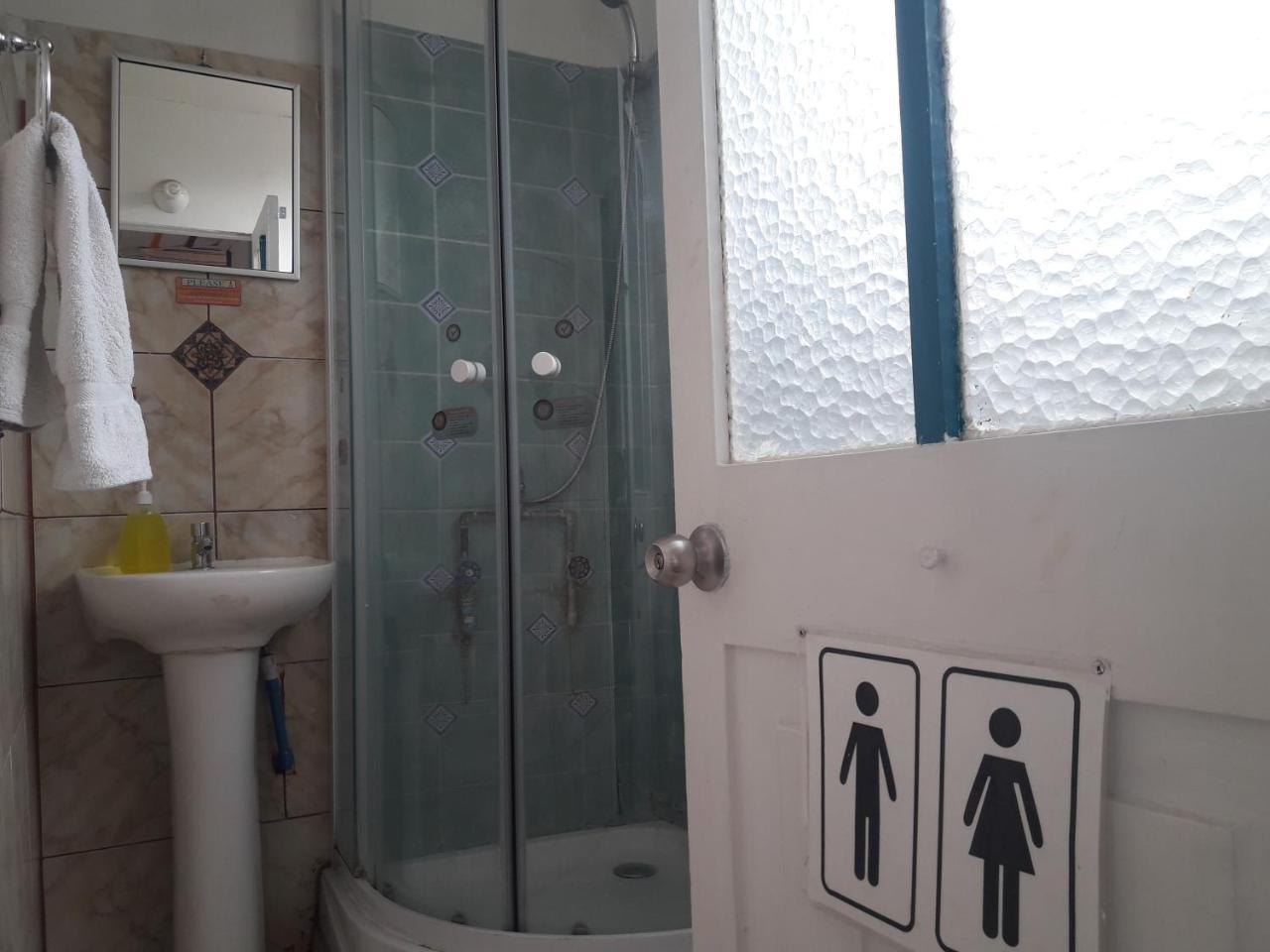 Street Garden Hostel فينيا ديل مار المظهر الخارجي الصورة